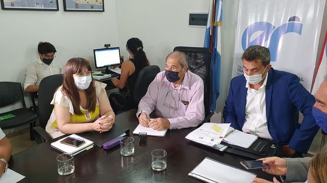 Harán un descuento a trabajadores estatales no afiliados como aporte solidario a sindicatos ATE y UPCN por la negociación en paritarias. Será por única vez