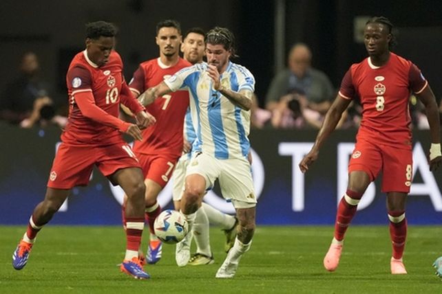 Copa América: Argentina debutó venciendo a un complicado Canadá