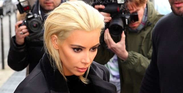 Conmoción mundial por el nuevo look de Kim Kardashian Conmoción mundial por el nuevo look de Kim Kardashian