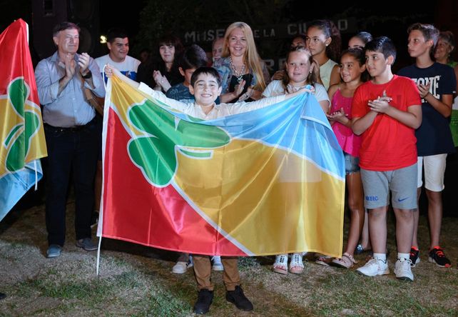 El creador de la bandera de El Trébol fue Fausto Cena