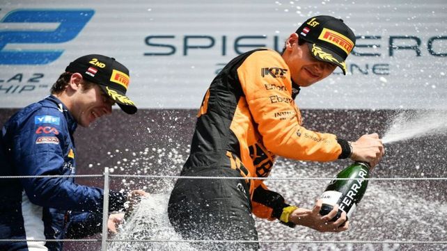 Franco Colapinto junto a Gabriel Bortoleto en la Red Bull Ring