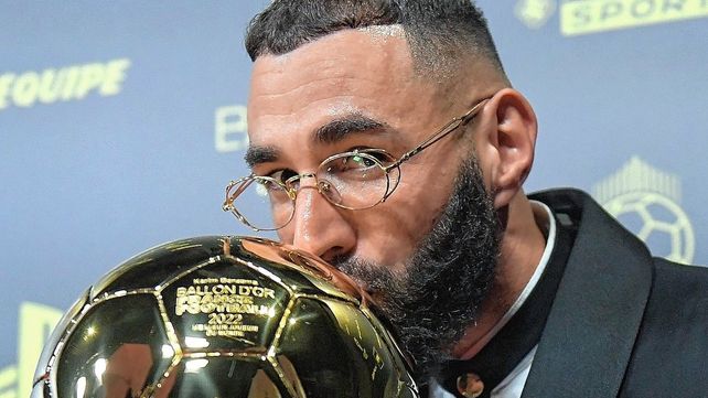 El frances Karim Benzema se quedó con el Balón de Oro 2022