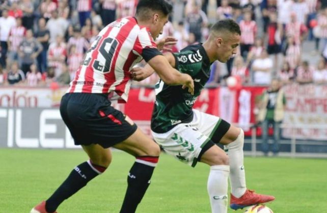Banfield y Estudiantes, un duelo clave por la permanencia