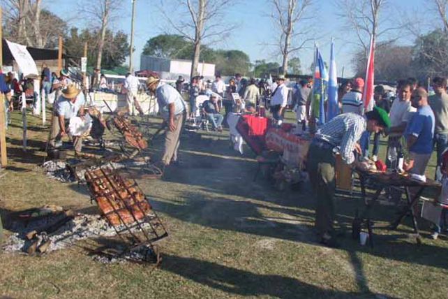 Los asadores de la provincia se convocaron en Montes de Oca