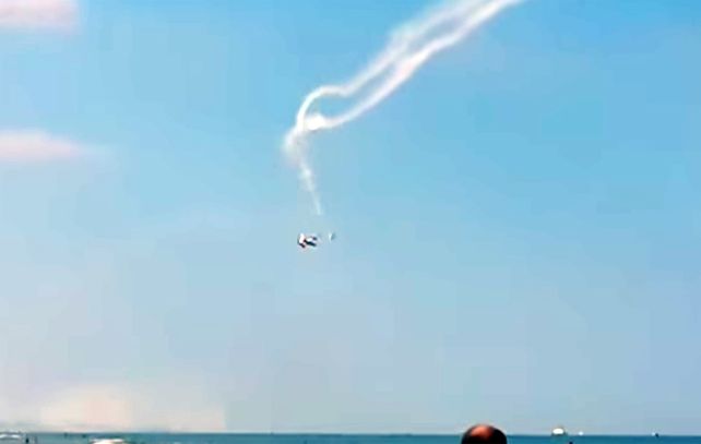 Los aviones al colisionar en el aire.