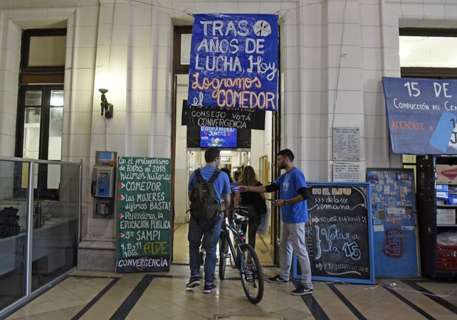 UNR: el Consejo Superior dirimiría conflictiva elección de dos decanos