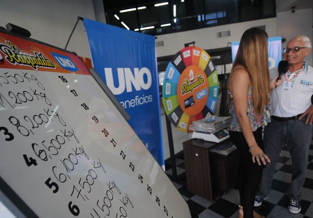 Éxito total de La Raspadita, el nuevo juego del UNO