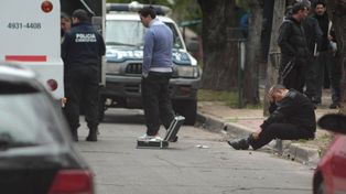 Roban 10 millones de pesos de un camión blindado sin un solo tiro