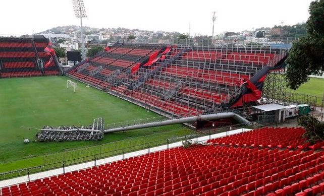 Preocupación en River: tormenta derrumba dos torres de iluminación de la cancha de Flamengo