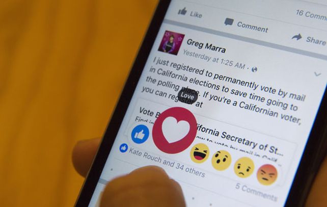 smartphone. El agregado de los otros emoticones se produce cuando el “me gusta” cumple siete años.