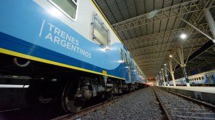 Afirman que la suspensión de trenes a Córdoba y Tucumán es un lock-out