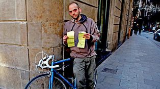 Ciclista argentino no paso el test de alcoholemia mientras pedaleaba en Barcelona