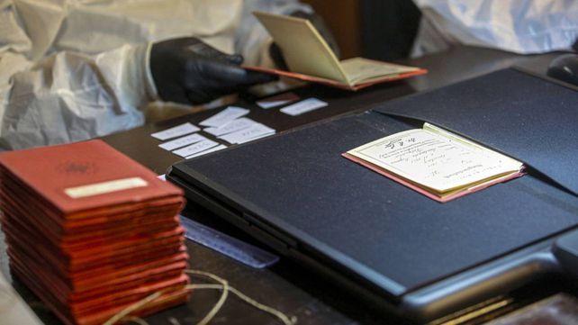 Cómo es el proceso de análisis del material nazi encontrado en la Corte Suprema