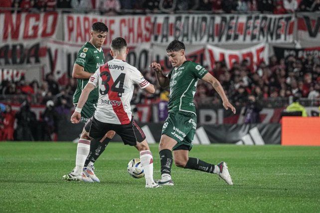 Sarmiento se puso en ventaja y River no fue capaz ni siquiera de empatar.