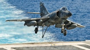 El presidente Mauricio Macri compraría seis aviones caza a Francia