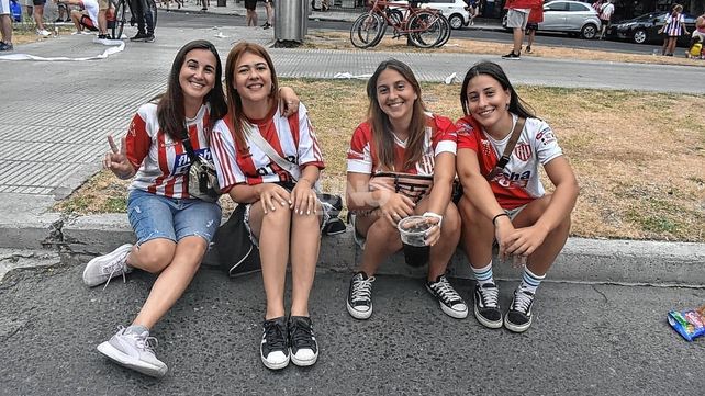 El color de los hinchas de Unión en el duelo ante Newells