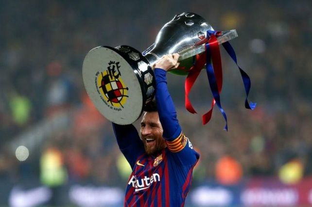 Lionel Messi deja Barcelona tras ganar 34 títulos