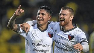 Facundo Farías y Lucas Beltrán serán la dupla de ataque de Colón para visitar a Atlético Tucumán.