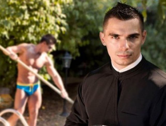 Un grupo de religiosos sin ropa para apoyar el matrimonio igualitario