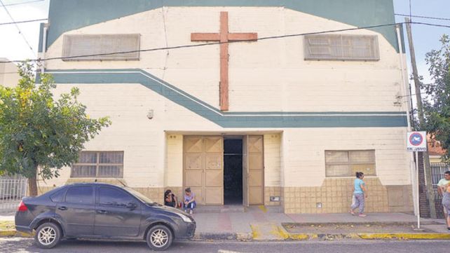 La escuela pública de gestión privada está ubicada en calle Basavilbaso.