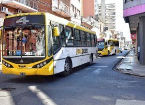 Para los empresarios, el aumento del boleto urbano es un alivio parcial y advierten que el impacto pleno llegará en diciembre