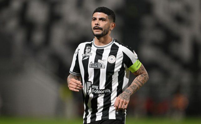 Banega. Ever puede ser el encargado de mover los hilos del medio hacia arriba.