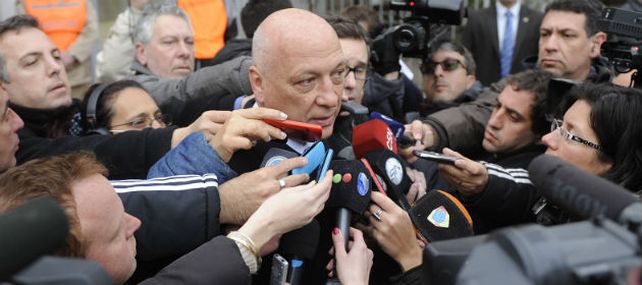 Bonfatti: La relación con la policía es de subordinación al poder