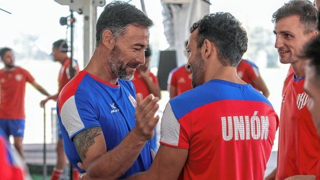 Cristian González, con el objetivo de plantar en Unión a su equipo ideal Cristian González, con el objetivo de plantar en Unión a su equipo ideal