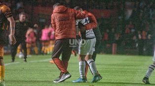 La peor noticia: Lago sufrió la rotura de ligamentos y se pierde lo que resta de torneo