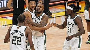 Milwaukee será anfitrión de Phoenix y buscará ser campeón de la NBA.&nbsp;