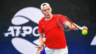 El tenista canadiense Denis Shapovalov dio positivo de coronavirus.