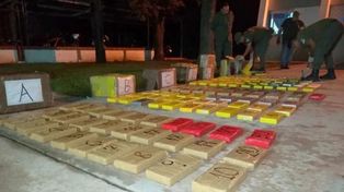 El sábado 16 de marzo un camión que transportaba 156 kilos de cocaína camuflada entre maderas fue interceptado por Gendarmería en jurisdicción de Morteros.