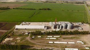 San Justo. Evacuaron la planta de silos Rigran por el peligro de derrumbe.