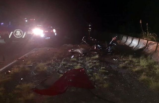 Im&aacute;genes del accidente en el camino de las Altas Cumbres.