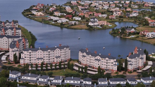 El caso de explotación laboral tuvo lugar en uno de los nuevos accesos al complejo Nordelta.