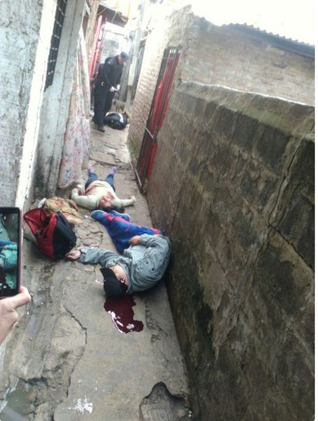 Impactantes fotos de la masacre del pasillo Impactantes fotos de la masacre del pasillo