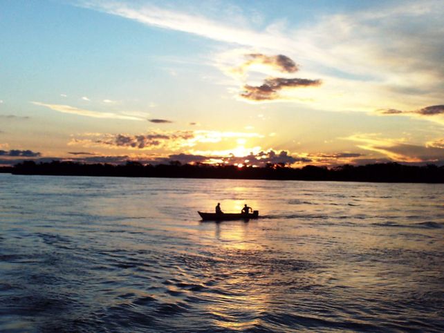 El cuerpo fue hallado flotando en el río Paraná