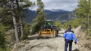 Llegan por tierra a la montaña donde se estrelló el Airbus A320 de Germanwings
