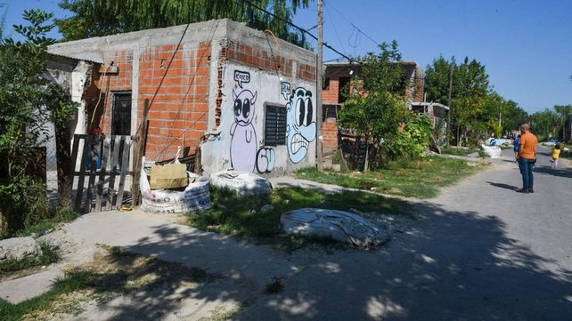 El feroz ataque a los chicos ocurrió frente a un kiosco del barrio.