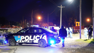 El crimen del mecánico Juan Gabriel García sucedió el lunes 30 de junio. La policía trabaja en el taller donde ocurrió todo.&nbsp;