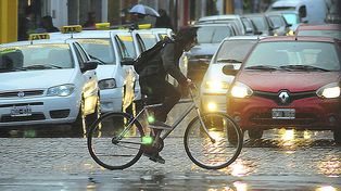 Para el lunes se prevén tormentas aisladas y chaparrones durante todo el día.&nbsp;