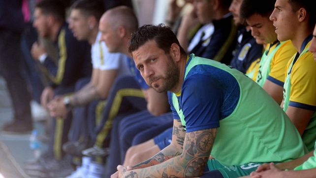 Fatura Broun no tuvo demasiado lugar en el Central de Tevez, quien había solicitado por la continuidad de Servio.