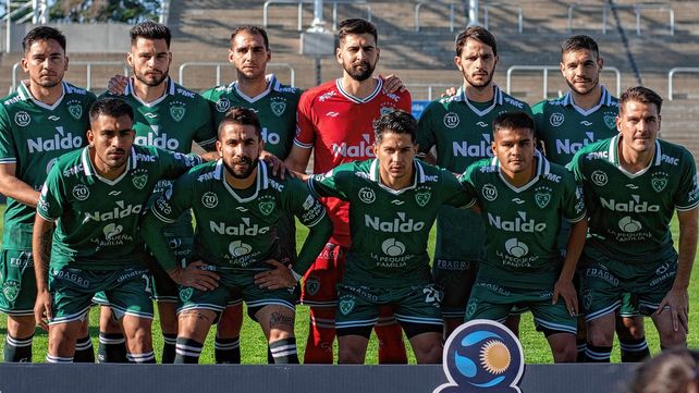 Sarmiento llegará golpeado al Grella