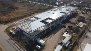 Obras de arquitectura. La provincia construye tres edificios en Ybarlucea, Roldán y Pérez, que tomaron un gran impulso luego de la pandemia.