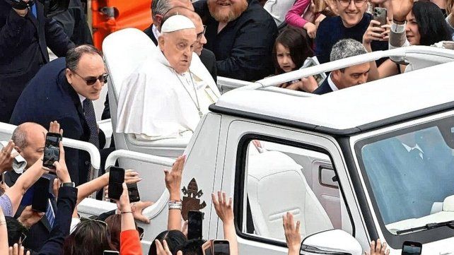 El Papa Francisco clamó por libertad religiosa y paz mundial en su mensaje de Pascua