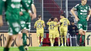 Con dos golazos de Velasco y Flores, Boca venció a Sarmiento de Junín por los 16avos