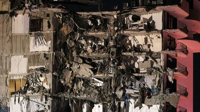 El edificio que colapsó dio algunos avisos antes de derrumbarse