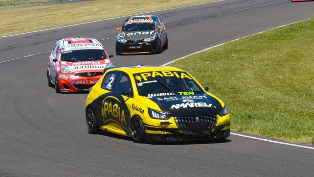 Coltrinari contiene a Vitar desde el inicio hasta el final en Paraná.