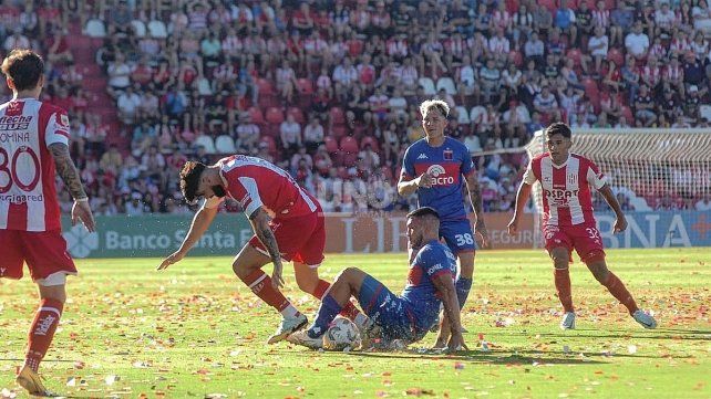 El minuto a minuto de Unión-Tigre y Colón-Vélez