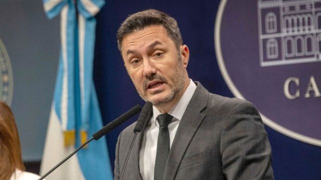 El ministro de Defensa